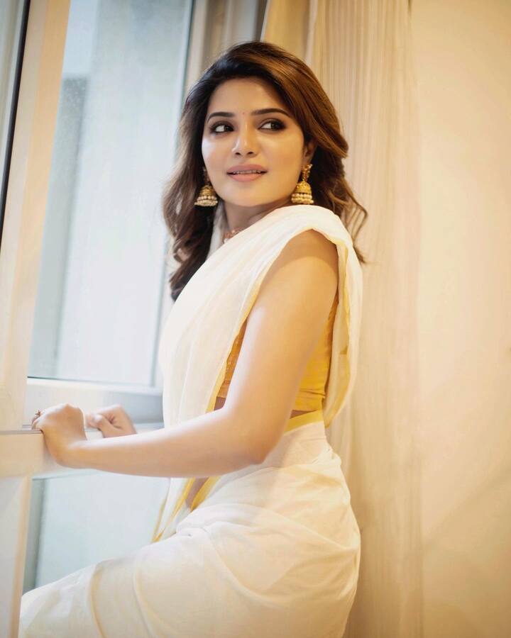 உன்னை போல் அழகியை தான் பார்த்ததில்லடி..