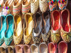 What's New In Footwears These Days? Check Out To Know!