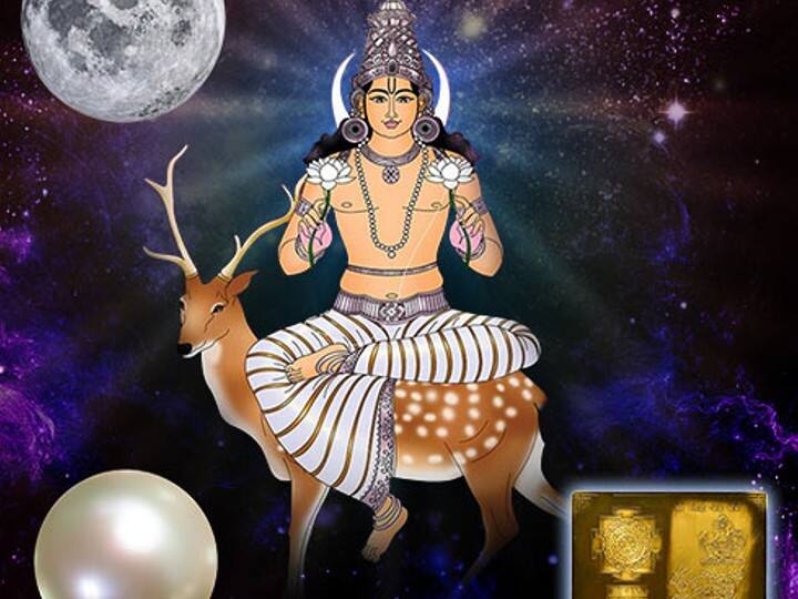 चंद्रमा के दूषित होने पर मन अक्सर अशांत रहता है, व्यक्ति गुस्सैल प्रवृत्ति का हो जाता है. ऐसे में मोती को चांदी की अंगूठी में धारण करें. इसे धारण करने के लिए शुभ दिन सोमवार माना गया है. मोती पहनने से मां लक्ष्मी की कृपा होती है. इसे पहनने से पहले किसी विशेषज्ञ से सलाह जरूर लें.