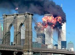 9/11 Attack: अमेरिका के वर्ल्ड ट्रेड सेंटर में घुस गए थे प्लेन, हर तरफ था दहशत का माहौल- देखें तस्वीरें