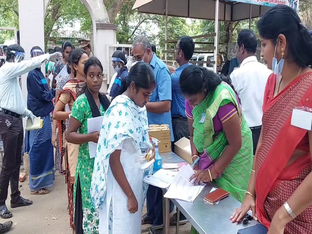 thiruvarur district neet exam select to medical college seet in 10 students TNN திருவாரூர்: நீட் தேர்வு; கடந்தாண்டை விட 50% மருத்துவ படிப்புக்கான வாய்ப்பு குறைந்துள்ளது