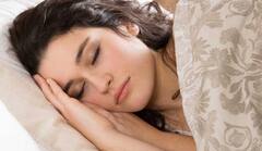 Vitamin B12 : ਕੀ ਤੁਸੀਂ ਵੀ ਹਰ ਸਮੇਂ ਕਮਜ਼ੋਰੀ, ਚਿੜਚਿੜਾਪਨ ਅਤੇ ਡਿਪ੍ਰੈਸ਼ਨ ਤੋਂ ਹੋ ਪਰੇਸ਼ਾਨ, ਹੋ ਸਕਦੀ ਵਿਟਾਮਿਨ ਬੀ12 ਦੀ ਕਮੀ, ਜਾਣੋ ਲੱਛਣ