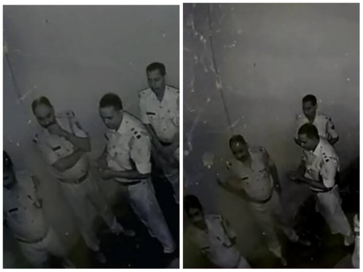 Trending: लापरवाही बरतने पर सलाखों के पीछे पहुंची खाकी,अब हो रही SP पर कार्रवाई की मांग Nawada SP locked 5 policemen in lockup Due to be negligent Cases in Bihar Trending: लापरवाही बरतने पर सलाखों के पीछे पहुंची खाकी,अब हो रही SP पर कार्रवाई की मांग