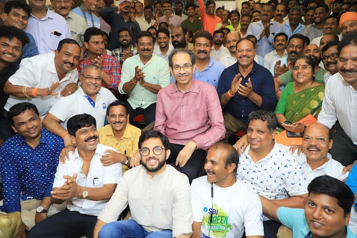 आमच्यावर अंगावर आले  तर आम्ही शिंगावर घेऊ, अशी प्रतिक्रिया या वेळी महेश सावंत यांनी दिली.