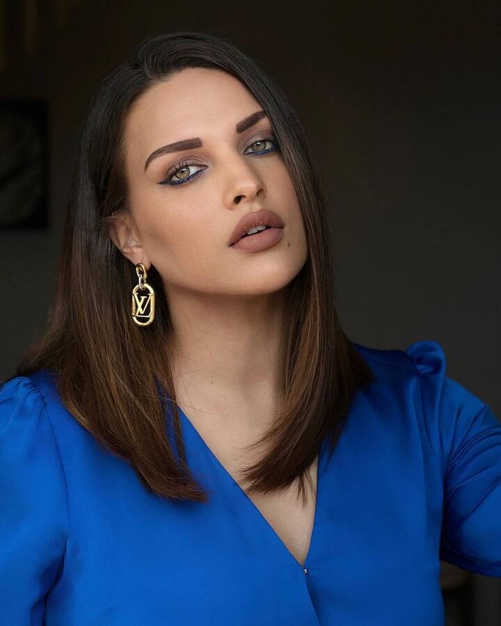 पंजाबी चित्रपटांची प्रसिद्ध अभिनेत्री आणि गायिका हिमांशी खुराणा हिला आज कोणत्याही ओळखीची गरज नाही. (फोटो सौजन्य:/iamhimanshikhurana/इंस्टाग्राम)