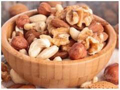 Parenting Tips : लहान मुलांना ड्रायफ्रूट्स खाऊ घालण्याचा उत्तम उपाय; 'या' पदार्थाचा समावेश करा