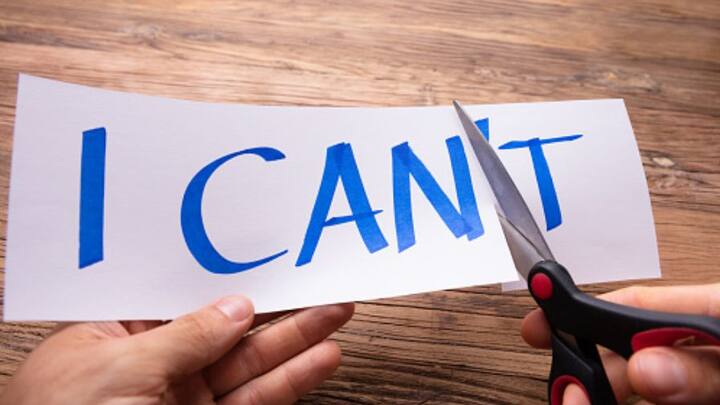 নতুন চাকরিতে যোগদান হোক বা জীবনে নতুন মানুষের পদার্পণ। অনেক সময় উৎকণ্ঠায় ভুগতে থাকি আমরা। জীবন কোন দিকে বাঁক নেবে তা ভেবে নয়, নতুন চাকরি, নতুন সম্পর্ক নিজেরাই ধরে রাখতে পারব কি না, সন্দেহ জাগে মনে।