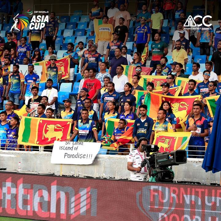 রবিবার মোট ২৩৯৬৮ জন দর্শক ফাইনাল দেখেন। ছবি - ভারত আর্মি, এশীয় ক্রিকেট কাউন্সিল