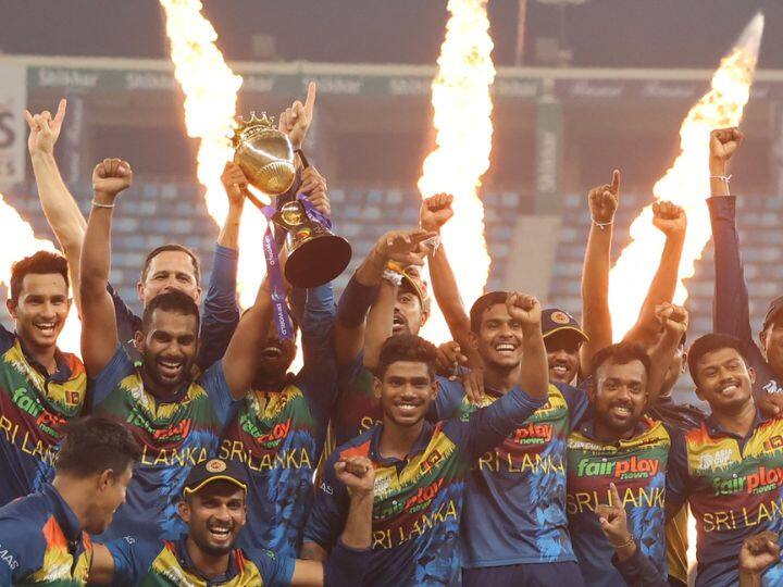 श्रीलंकेनं यंदा ट्रॉफी जिंकत सहाव्यांदा आशिया चषक जिंकला आहे. यामुळे सर्वाधिक वेळा चषक मिळवणाऱ्यांच्या यादीत भारतानंतर श्रीलंका संघ दुसऱ्या स्थानी कायम आहे.