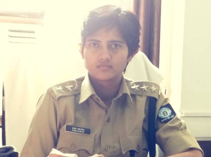 इल्मा को अपनी मेहनत की वजह से ऑक्सफोर्ड यूनिवर्सिटी से स्कॉलरशिप मिली और उन्होंने वहां से अपनी पोस्ट ग्रेजुएशन की पढ़ाई की. इल्मा ने अपने बाकी खर्चों को पूरा करने के लिए बच्चों को ट्यूशन पढ़ा और देखभाल भी करनी पड़ी. (Photo Source: Instagram)