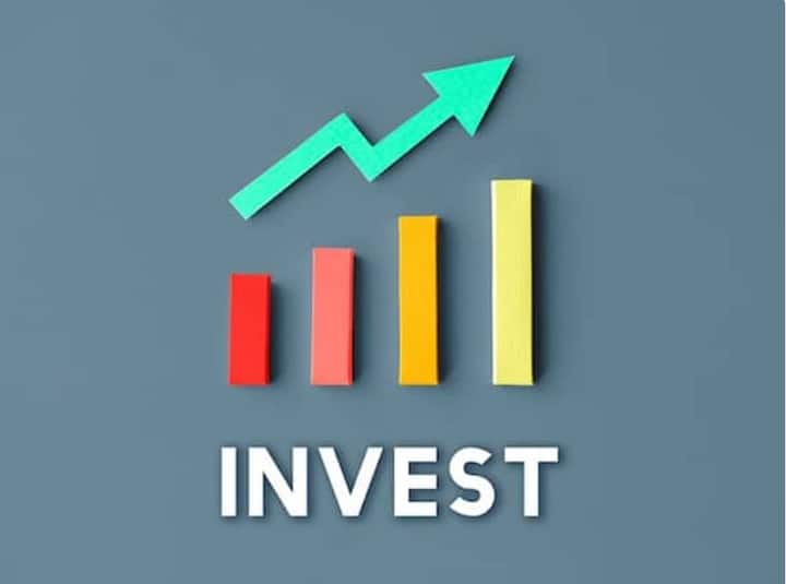Investment Tips : जर तुम्ही स्टेट बँक किंवा पोस्ट ऑफिसमध्ये आरडी अकाउंट (RD Account) उघडण्याचा विचार करत असाल, तर गुंतवणूक करण्यासाठी कोणता पर्याय उत्तम ठरेल, हे जाणून घ्या.