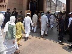 Gyanvapi Case Verdict: ज्ञानवापी मामले में हिंदू पक्ष के हक में आया फैसला, सुरक्षा के कड़े इंतजाम, देखें तस्वीरें