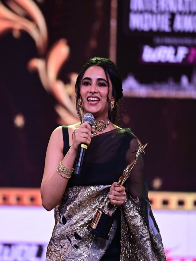 SIIMA AWARD 2022 அடுக்கடுக்காக விருதுகளை குவித்த தமிழ் சினி பிரபலங்கள்!