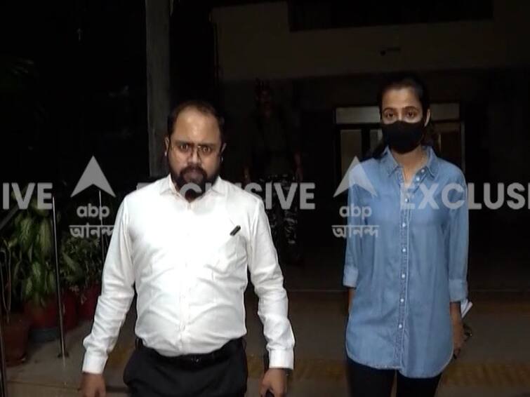 Coal Scam maneka gambhir Arrived at midnight with the lawyer at CGO Coal Smuggling Case: 'ডেকেছে, তাই এসেছি', আইনজীবীকে নিয়েই মধ্যরাতেই সিজিওয় মেনকা