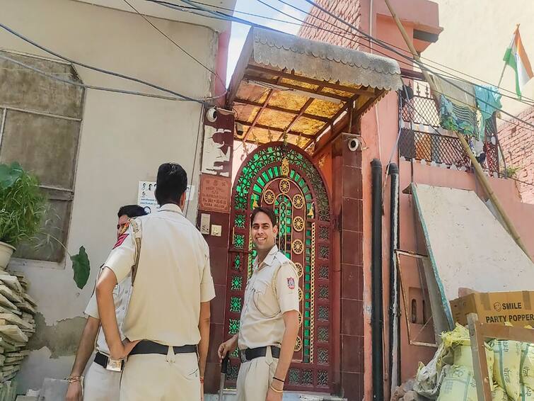 Sidhu Moose Wala Case: NIA Searches Multiple Places In NCR, Punjab, Haryana Over ‘Terror Gangs’ Linked To Murder NIA Raids: దేశంలోని 60 ప్రాంతాల్లో NIA మెరుపు దాడులు- గ్యాంగ్‌స్టర్లే లక్ష్యంగా!