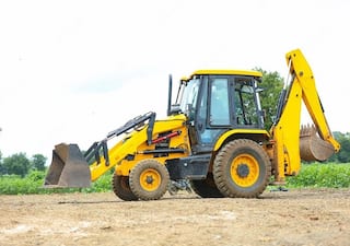 Intersting Fact About JCB: क्या आपको पता है पीला ही क्यों होता है JCB मशीन का रंग? जानिए इसका कारण