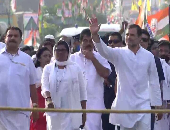 उन्होंने कहा था, ‘‘एकजुट रहना और सौहार्द के साथ मिलकर काम करना केरल के लोगों के लिए स्वाभाविक और सामान्य बात है और उन्होंने देश को यह दिखाता है.’’ गांधी ने कहा, ‘‘केरल यहां आने वाले प्रत्येक व्यक्ति का स्वागत करता है. यह न तो खुद को विभाजित होने देता है और न ही राज्य में नफरत फैलने की इजाजत देता है। तो एक प्रकार से ‘भारत जोड़ो यात्रा’ केरल के इस विचार का विस्तार मात्र है.’
