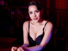 उर्फी जावेद ने ट्रोलर्स को पढ़ाया सभ्यता का पाठ, बोलीं- समाज लड़कों को सिखाए, तो लड़कियां...