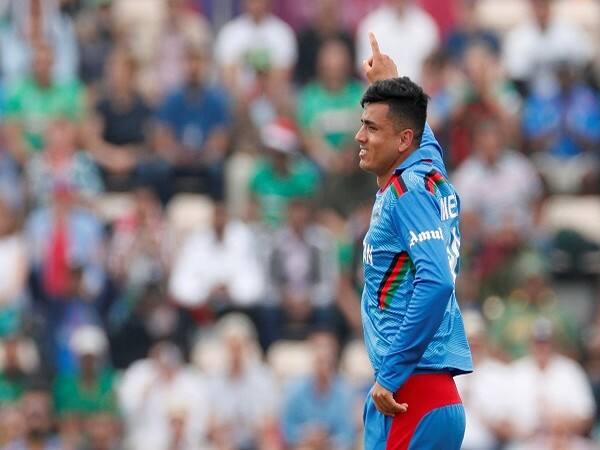 গত বছরের টি-টোয়েন্টি বিশ্বকাপে আফগানিস্তানের মুজিব উর রহমান ৪ ওভারে ২০ রান দিয়ে ৫ উইকেট তুলে নিয়েছিলেন স্কটল্যান্ডের বিরুদ্ধে।