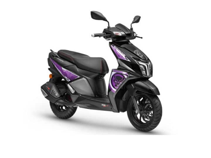 प्रसिद्ध दुचाकी उत्पादक कंपनी टीव्हीएसने भारतात आपल्या Ntorq 125 Race Edition ला नवीन रंग पर्यायसह लॉन्च केले आहे. कंपनीनी आपली ही स्कूटर मरीन ब्लू रंगात लॉन्च केली आहे.