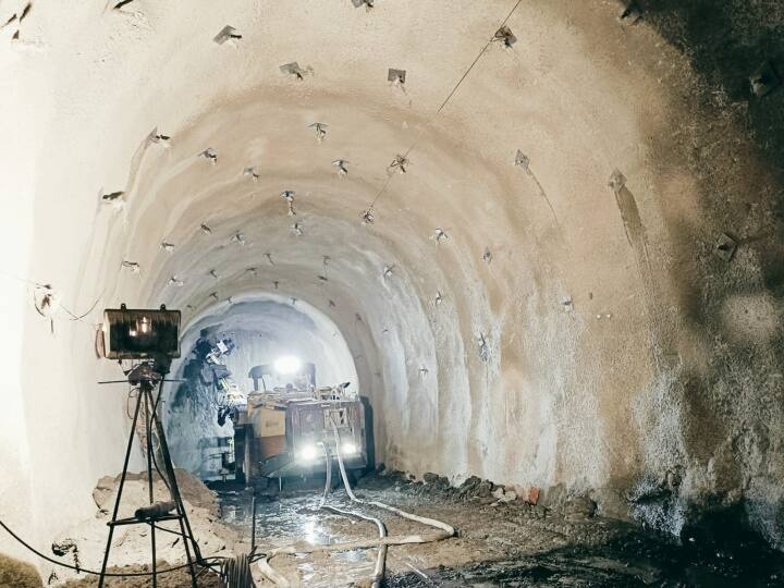 Indian Railway: 2023 तक रेल नेटवर्क से जुड़ सकता है सिक्किम, रेल लाइन बिछने से ये होंगे फायदे Sikkim to Connected To Rail Network By 2023 see the Benefit Indian Railway: 2023 तक रेल नेटवर्क से जुड़ सकता है सिक्किम, रेल लाइन बिछने से ये होंगे फायदे
