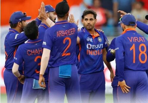 Team India Squad For ICC Mens T20 World Cup 2022 Check Full List Here Team India Squad: ফিরলেন বুমরা, সুযোগ পেলেন না শামি, টি-টোয়েন্টি বিশ্বকাপের দল বেছে নিল ভারত