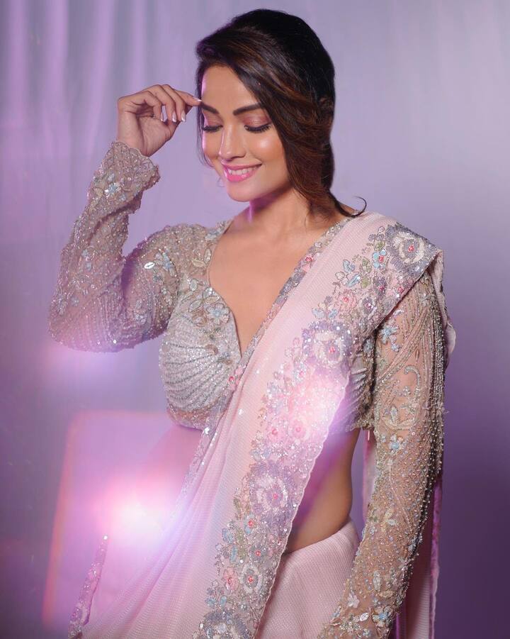 अलीकडेच अदा खानने इन्स्टाग्राम अकाऊंटवर तिचे काही फोटो शेअर केले आहेत, ज्यामध्ये ती एखाद्या अप्सरापेक्षा कमी दिसत नाही.(फोटो सौजन्य:adaakhann/इंस्टाग्राम)