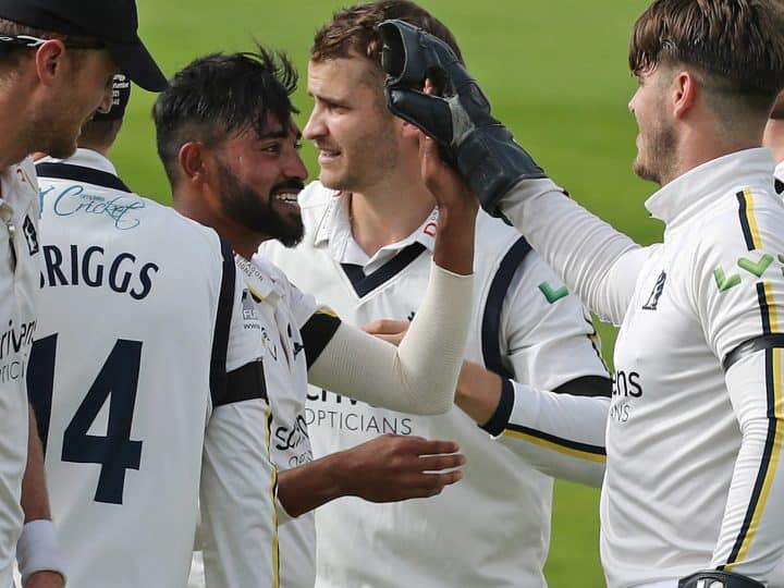 mohammed siraj debut match for warwickshire county cricket taken 4 wickets Mohammed Siraj ने डेब्यू मैच में दिखाया खतरनाक अवतार, वारविकशायर के लिए झटके 4 विकेट