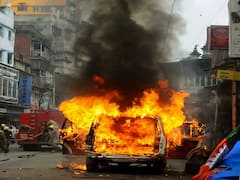 'Nabanna Cholo' Showdown: BJP Protest March In Bengal Turns Violent, Police Use Tear Gas. In Pics