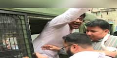 ধর্নায় বসে সিপি-র হাতে গ্রেফতারির দাবি, সাঁতরাগাছিতে প্রিজন ভ্যানে তোলা হল সুকান্তকেও