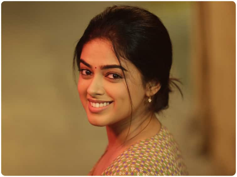 Vendhu Thanindhathu Kaadu Heroine Siddhi Idnani Interview About The Life Of Muthu Movie, Simbu, Gautham Vasudev Menon AR Rahman Siddhi Idnani Interview : రెండు రోజులు షూటింగ్ చేసిన తర్వాత హీరోయిన్‌గా నన్ను తీసేశారనుకున్నా - సిద్ధీ ఇద్నాని ఇంటర్వ్యూ