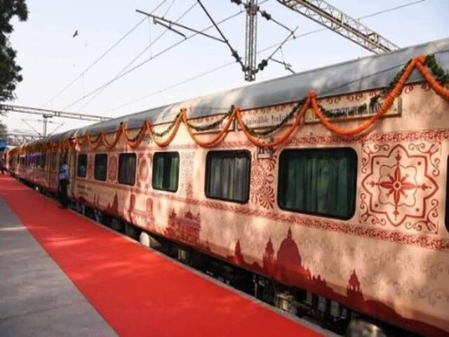 स्वदेश दर्शन स्पेशल ट्रेन में श्रद्धालुओं की सुरक्षा और सफाई के सभी इंतजाम किए गए है. इस ट्रेन में स्लीपर क्लास कोच के अलावे वातानुकूलित (AC-3) कोच भी होगा. इसके सथ ही हर कोच में टूरिस्ट गाइड भी होंगे. जो आपको तीर्थ स्थलों के बारे में जानकारी देंगे.