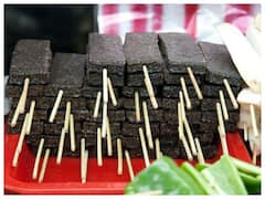 Dishes Made With Blood: ये पॉपुलर डिशेज होती हैं खून से तैयार, क्या आप इनके स्वाद से होने चाहेंगे वाकिफ!