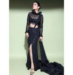 PHOTO : ‘तुम हुस्न परी...’ रवीना टंडनचा क्लासी लूक चर्चेत!