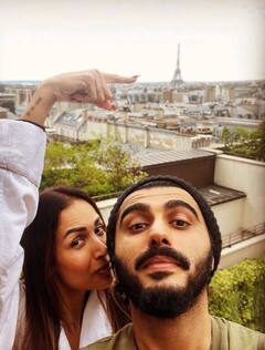 गर्लफ्रेंड मलाइका अरोड़ा के साथ अर्जुन कपूर ने शेयर की थ्रोबैक तस्वीर, फैंस से पूछा ये सवाल