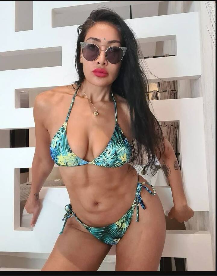 Sofia Hayat Photo: સોફિયા હયાત સૌથી વધુ ચર્ચિત અભિનેત્રીઓમાંની એક છે.