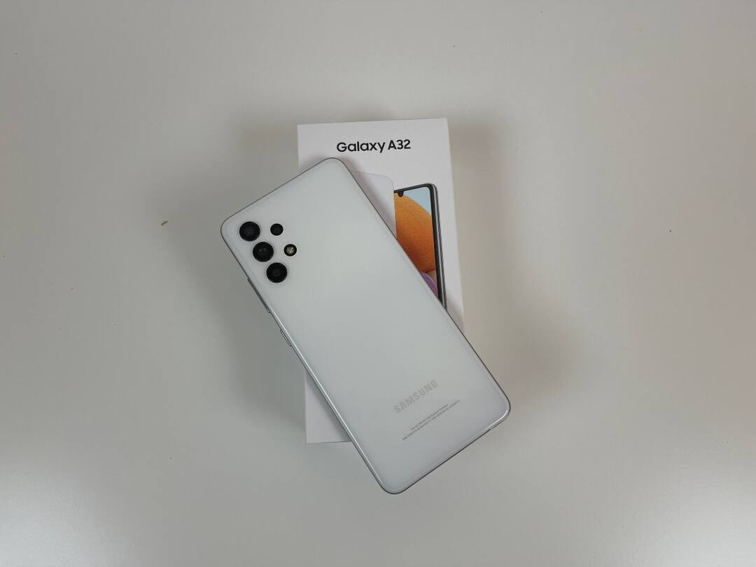 Samsung Galaxy A32 Price Cut in India: Check New Price And Phone Specifications Here Samsung Galaxy A32: సామ్‌సంగ్ యూజర్లకు గుడ్ న్యూస్, A32 ధర భారీగా తగ్గింపు!