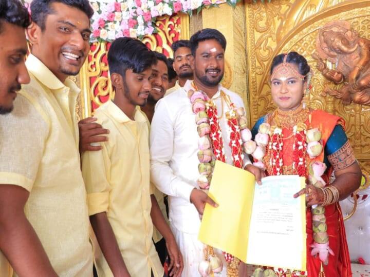 Viral News Tamil Nadu Groom’s Friends Get Contract signed By Bride Before Wedding Check what it says Viral News: పెళ్లి కూతురితో వింత అగ్రిమెంట్- వివాహం తర్వాత కూడా పంపించాలట!