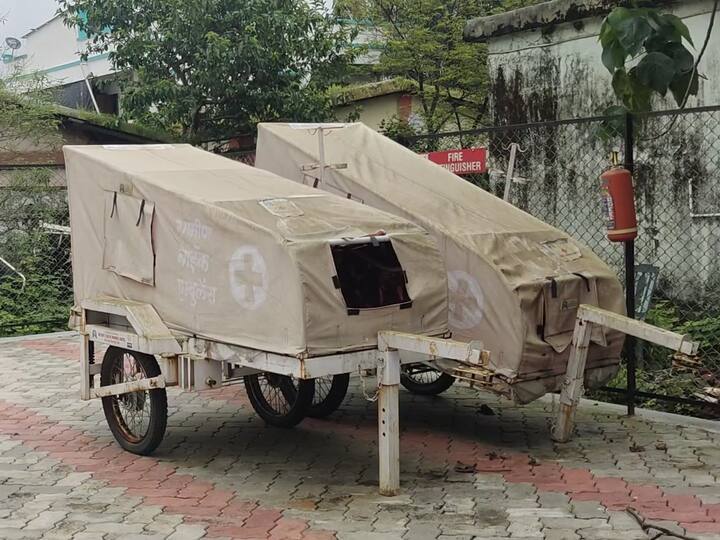  palghar news update bike ambulances for pregnant women lying unused in palghar गरोदर मातांसाठीच्या बाईक ॲम्बुलन्स वापराविना पडून, पालघरमधील आरोग्य विभागाचा भोंगळ कारभार चव्हाट्यावर