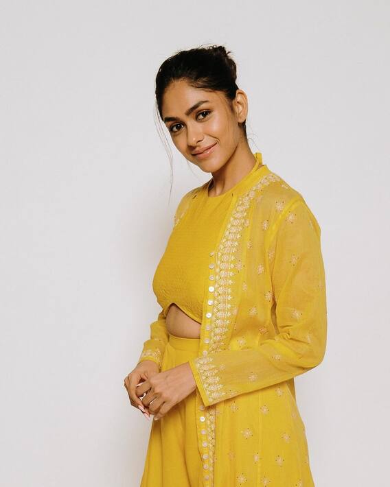 Sita Ramam Starrer Mrunal Thakur Looking Pretty In Yellow Dress, See