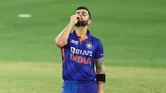 ফর্ম ফিরতেই বাড়ল ফলোয়ার সংখ্যাও, সোশ্যাল মিডিয়ায় নতুন ইতিহাস বিরাট কোহলির