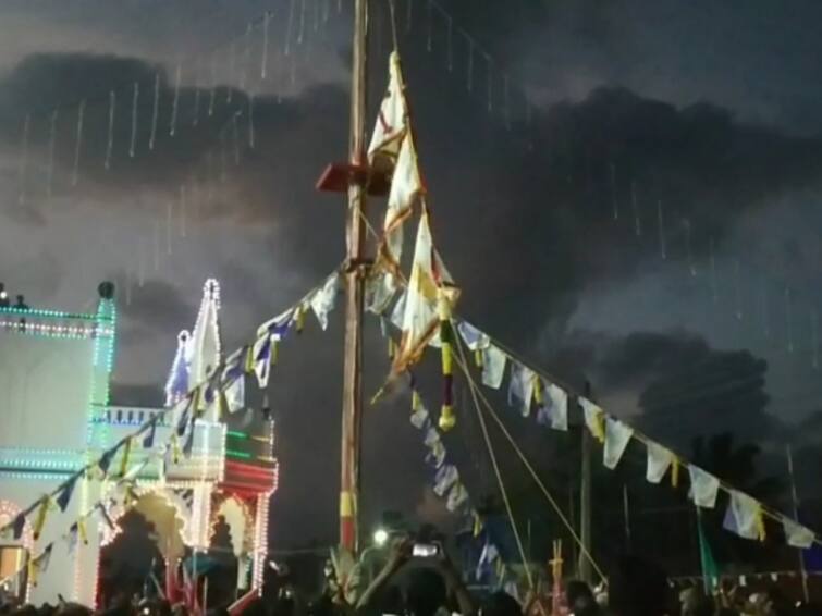 kanyakumari: Festival of  Saint Matthews Church started with the hoisting of the flag குமரியில் திருக்கொடியேற்றத்துடன் தொடங்கிய தூய மத்தேயூ தேவாலய திருவிழா