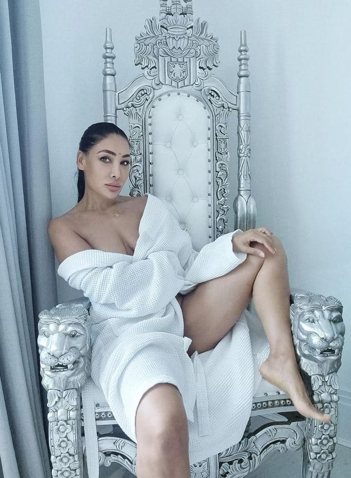 આ તસવીરોમાં સોફિયા હયાત બોલ્ડ લાગી રહી છે.(All Photos-Instagram)