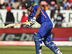 ఏంటీ సంజూకు బిస్కెట్లు వేస్తున్నారా - బీసీసీఐపై ఫ్యాన్స్‌ ఫైర్‌!