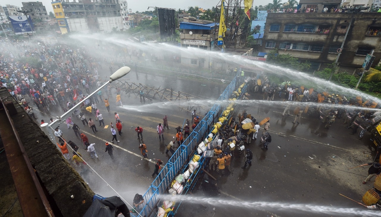 In Pics BJP Nabnna Abhijan Rally Several Schuffle Bnetween Police And ...