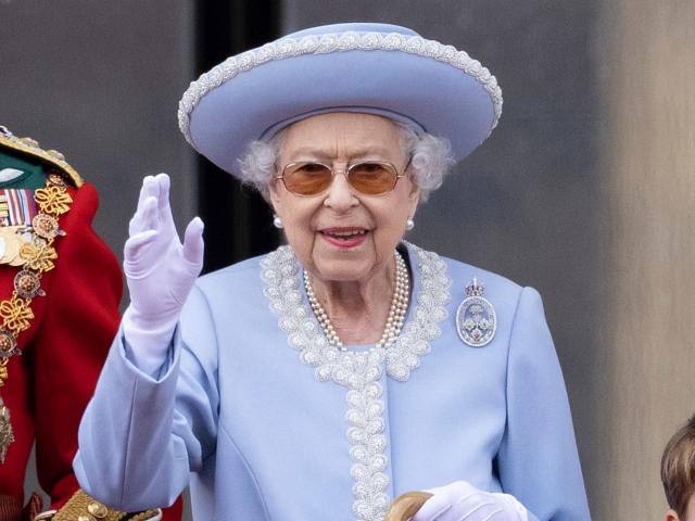Queen Elizabeth II Funeral LIVE: महारानी एलिजाबेथ का आज अंतिम संस्कार, दुनिया के 500 दिग्गज देने पहुंचे श्रद्धांजलि