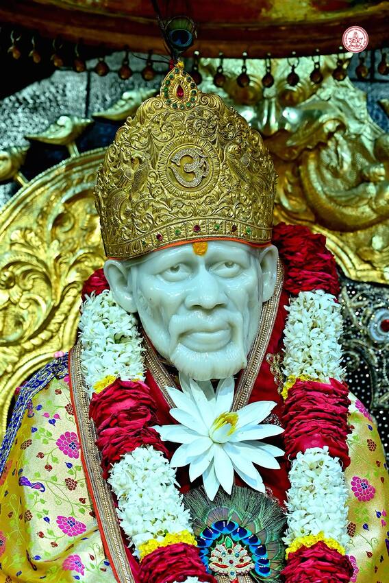 शिर्डी साई संस्थानचे विश्वस्त मंडळ बरखास्त...