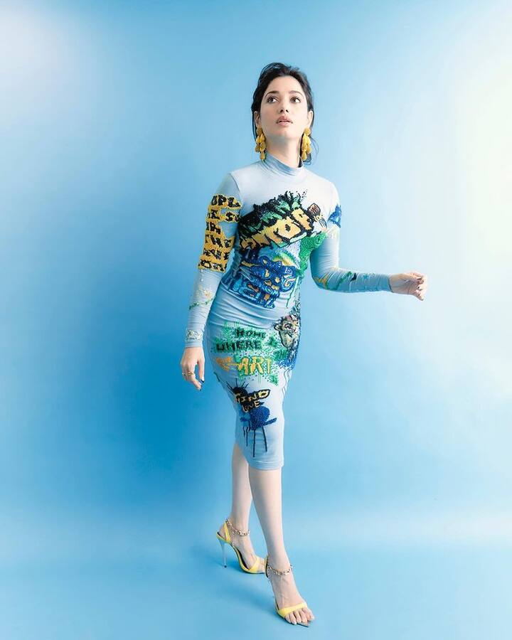 என் கைகள் கோர்த்து கொள்ளும் விதம் அழகா...