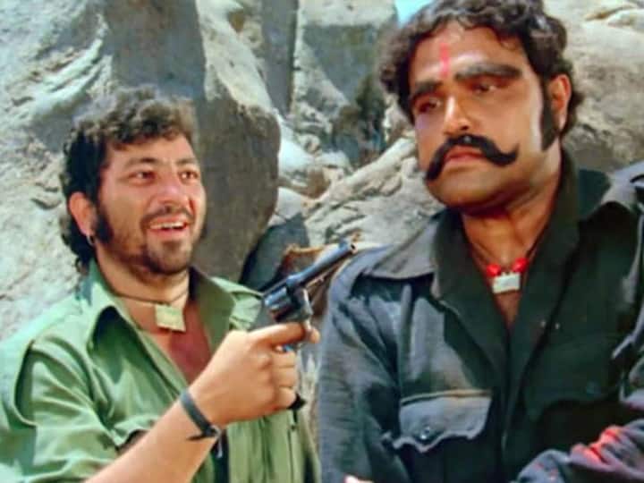 'तेरा क्या होगा कालिया', 'ये हाथ हमको दे दे ठाकुर' और 'कितने आदमी थे' जैसे गब्बर के मशहूर डायलॉग आज भी अमर हैं. गब्बर का किरदार अमजद खान ने निभाया था.