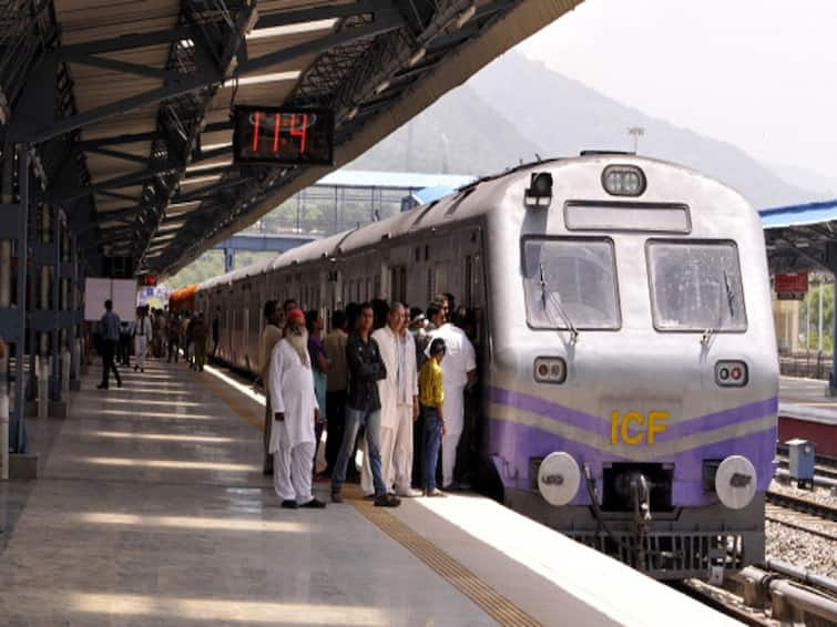 IRCTC Announces ‘Navratri Special Trains’ To Mata Vaishno Devi Shrine Check Details IRCTC Announces ‘Navratri Special Trains’ To Mata Vaishno Devi Shrine - Check Details